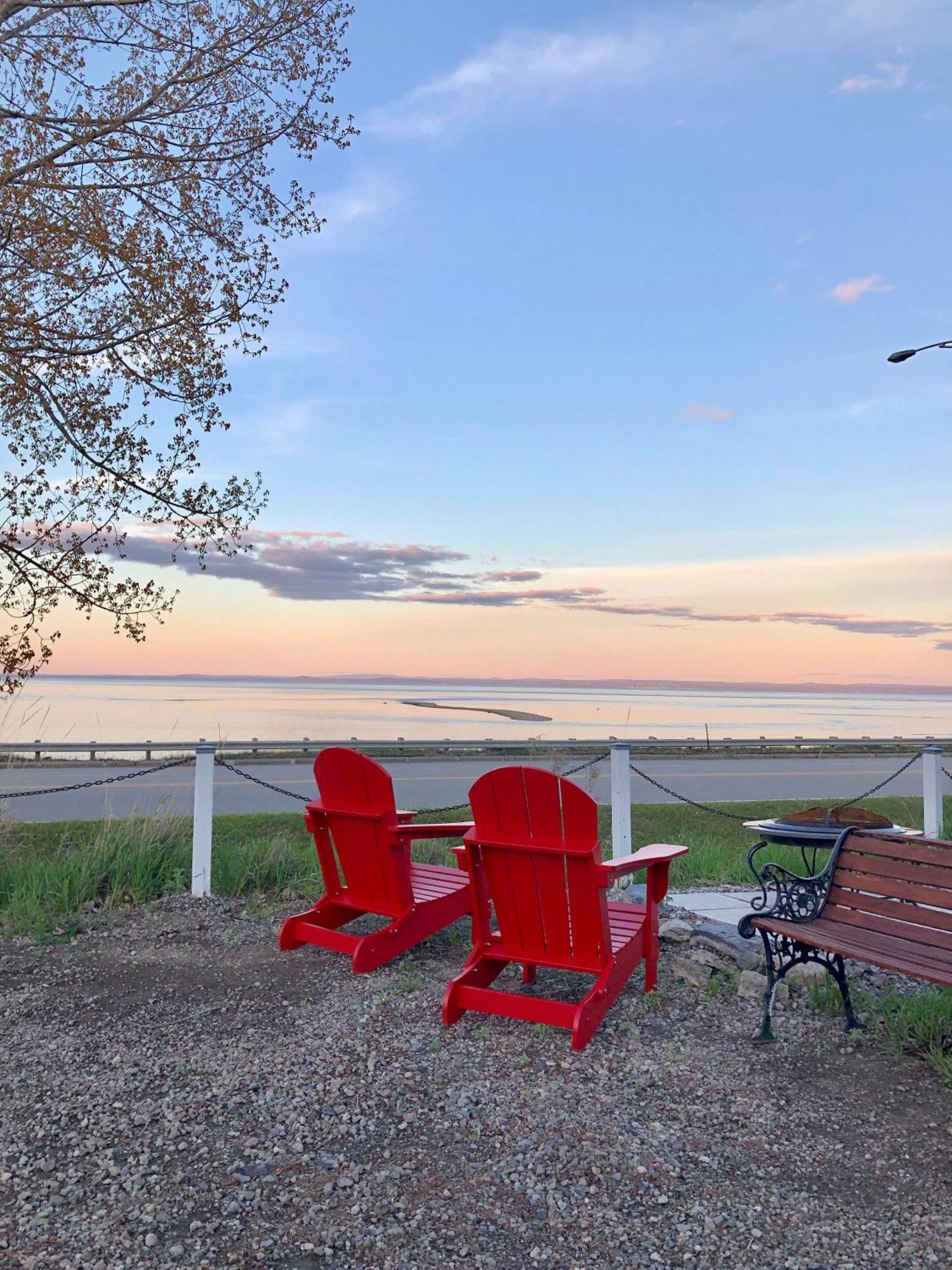 Bed and Breakfast Les Pinsons Des Rives La Malbaie Exteriér fotografie