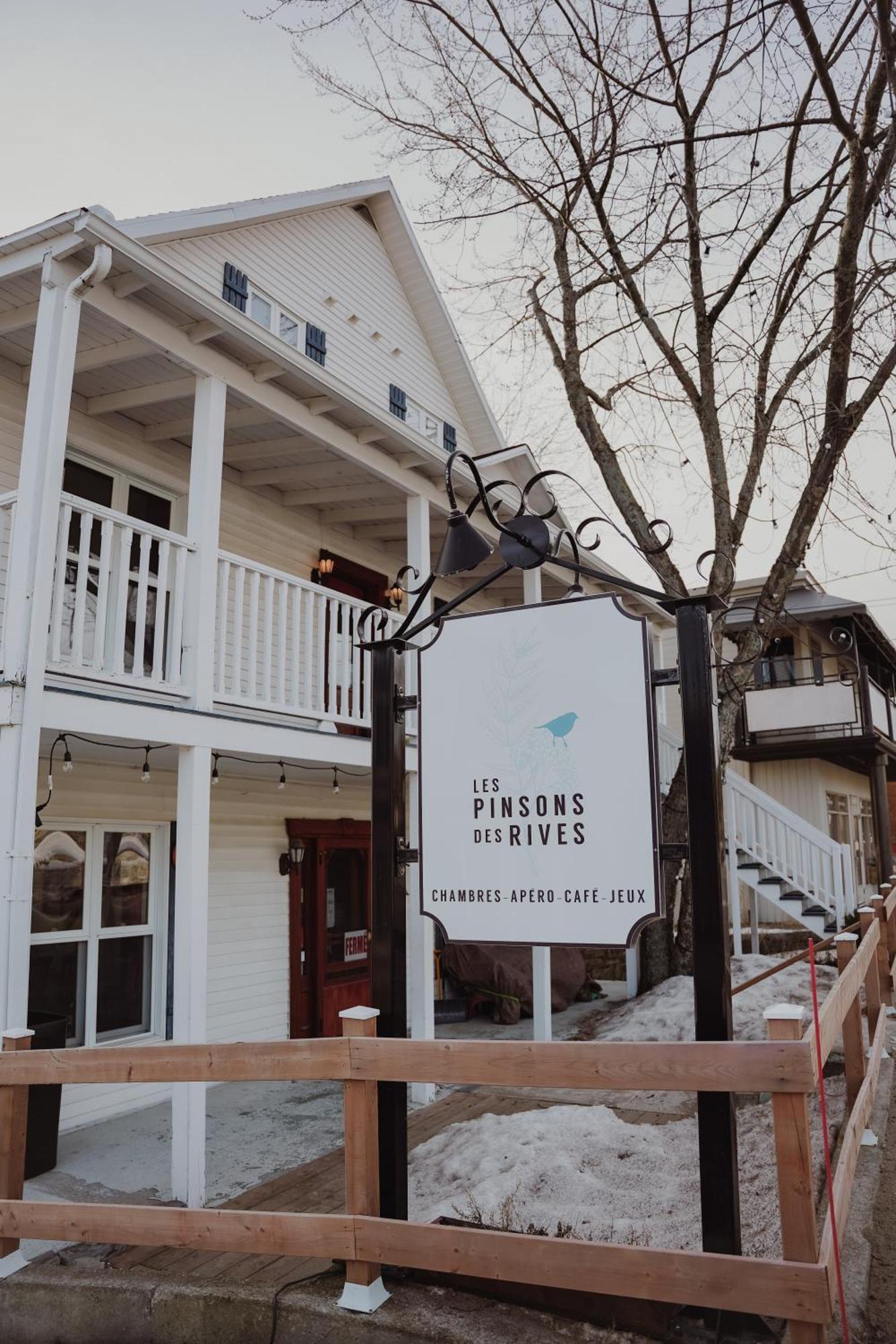 Bed and Breakfast Les Pinsons Des Rives La Malbaie Exteriér fotografie