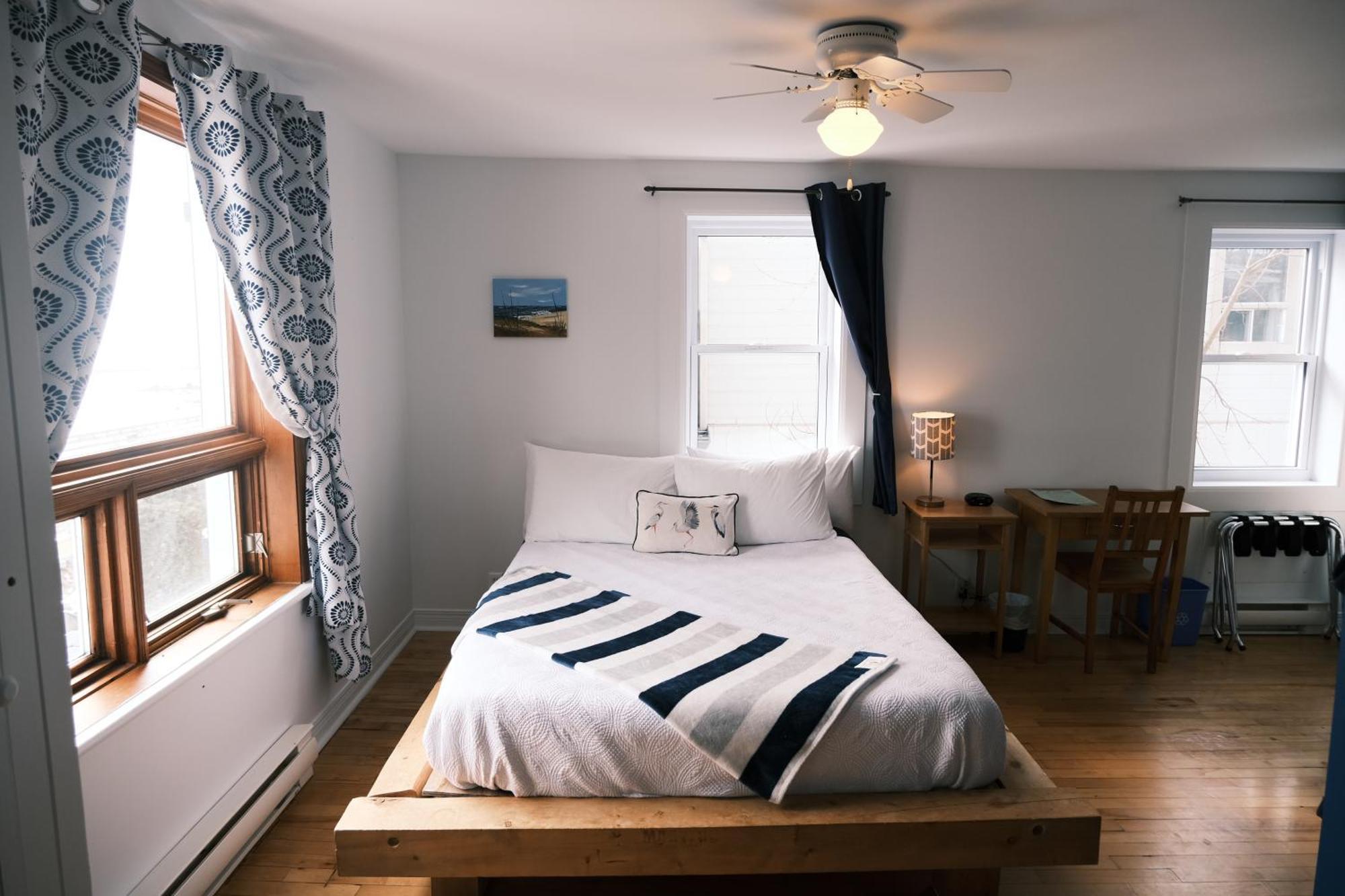 Bed and Breakfast Les Pinsons Des Rives La Malbaie Pokoj fotografie