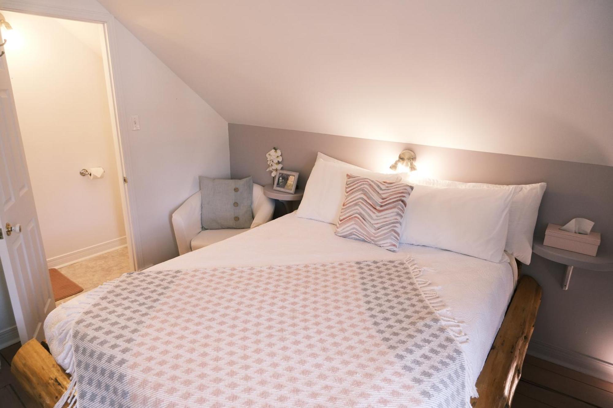 Bed and Breakfast Les Pinsons Des Rives La Malbaie Pokoj fotografie